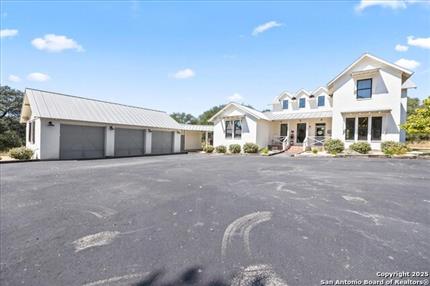 Photo of 205 Longwood Dr., New Braunfels, TX 78132