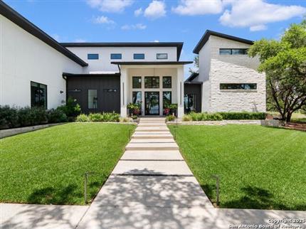 Photo of 756 Annabelle Ave, Bulverde, TX 78163