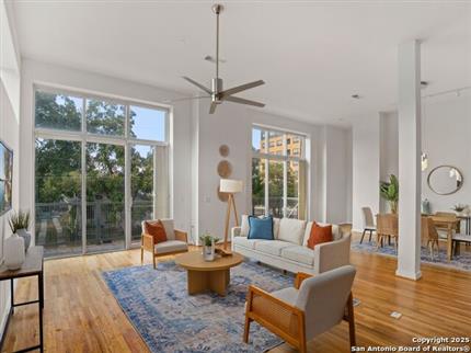 Photo of 1126 E quincy, San Antonio, TX 78212