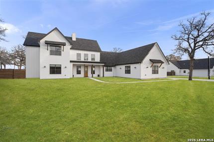 Photo of 204 Oak Fields Dr., Floresville, TX 78114