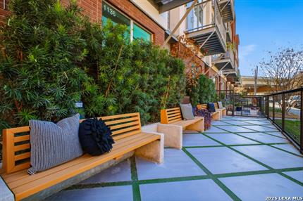 Photo of 1136 E Quincy #1136, San Antonio, TX 78212