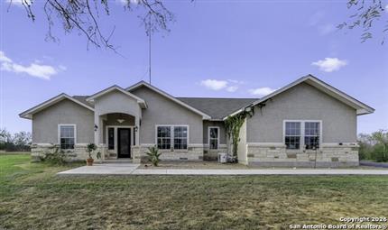 Photo of 105 Hidden Haven, Floresville, TX 78114