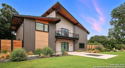 Photo of 140 S Winston, San Antonio, TX 78213