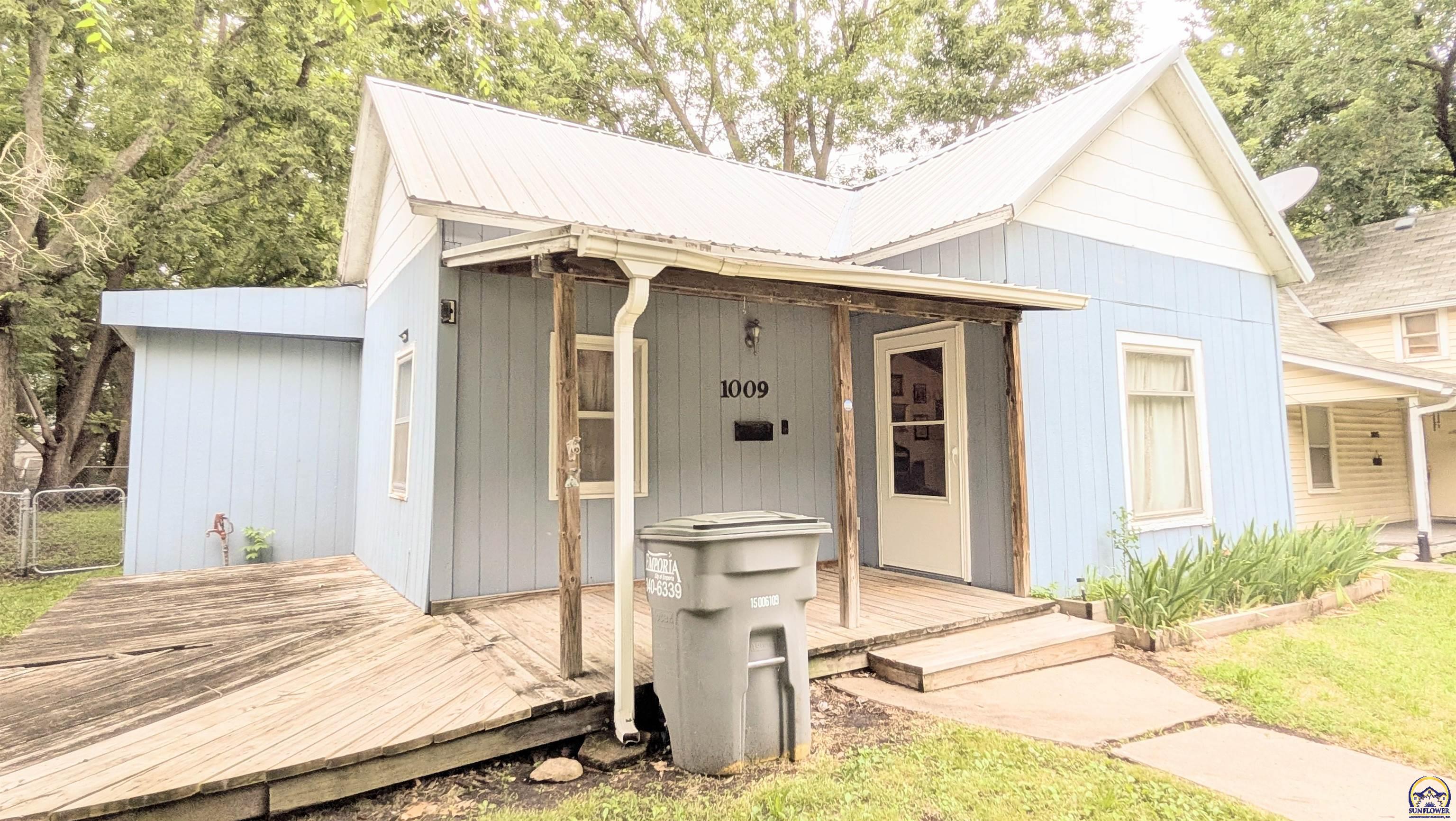 Photo of 1009 Exchange ST, Emporia, KS 66801