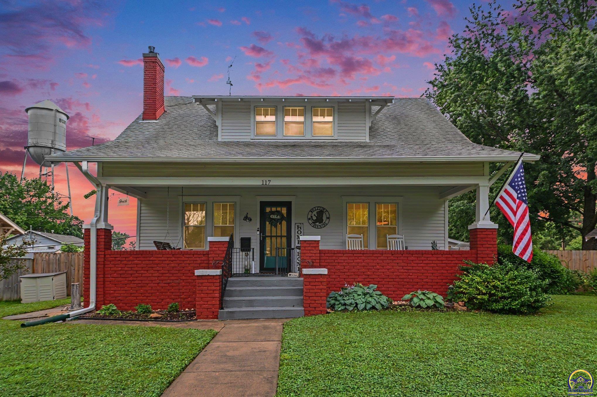 Photo of 117 Juniatta St, Burlington, KS 66839
