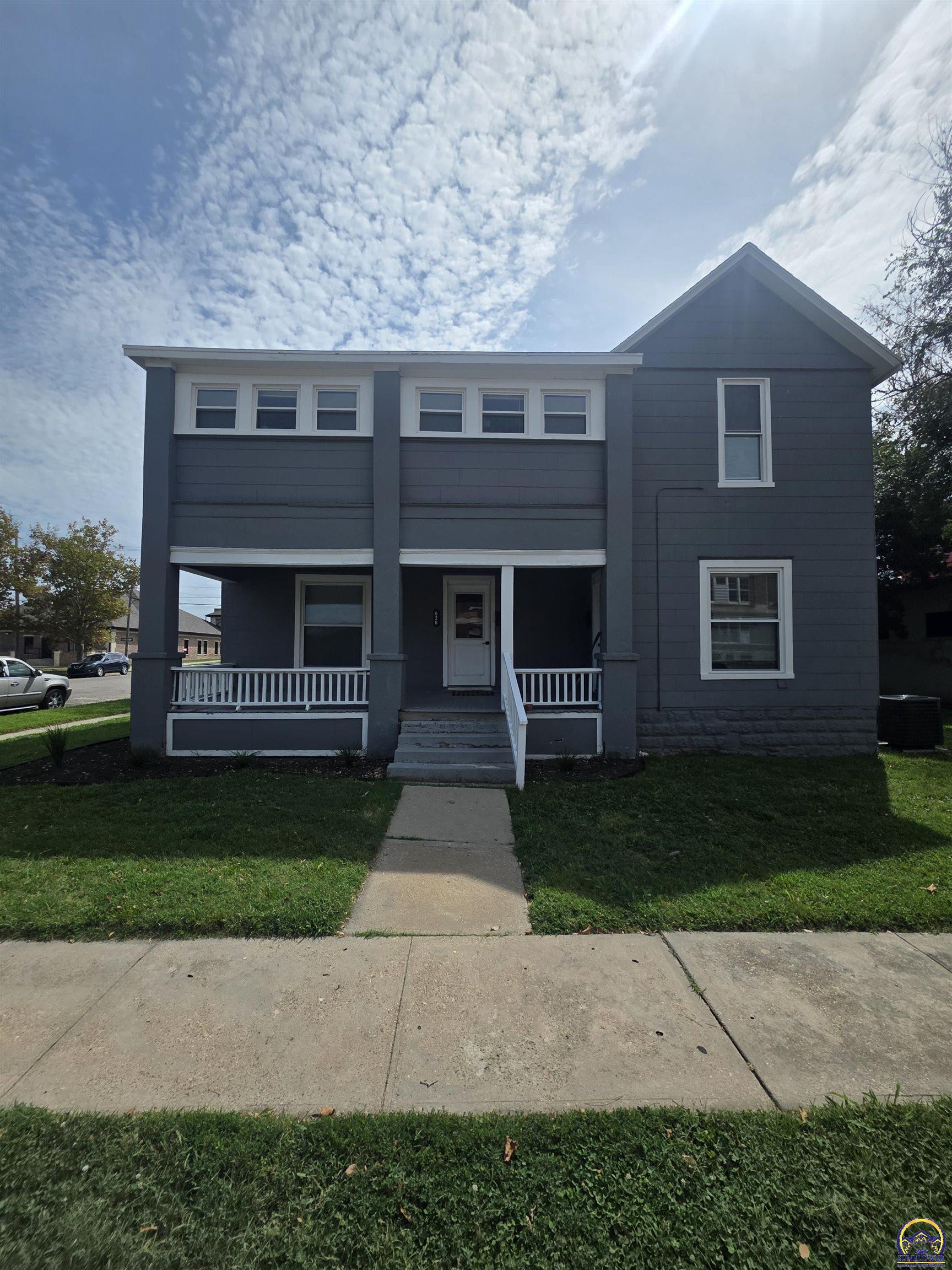 Photo of 628 Constitution St, Emporia, KS 66801
