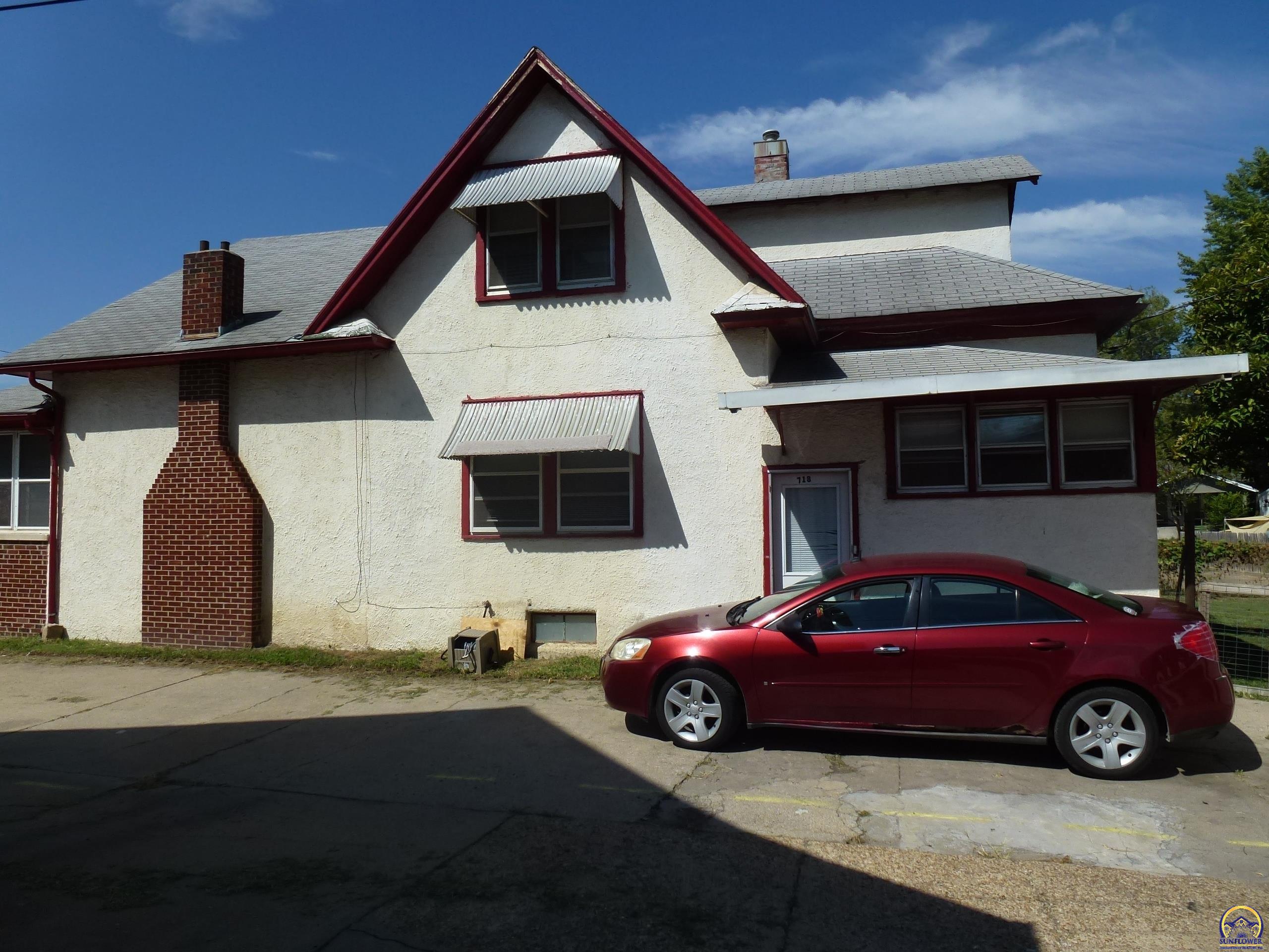 Photo of 718 W 6th Ave, Emporia, KS 66801