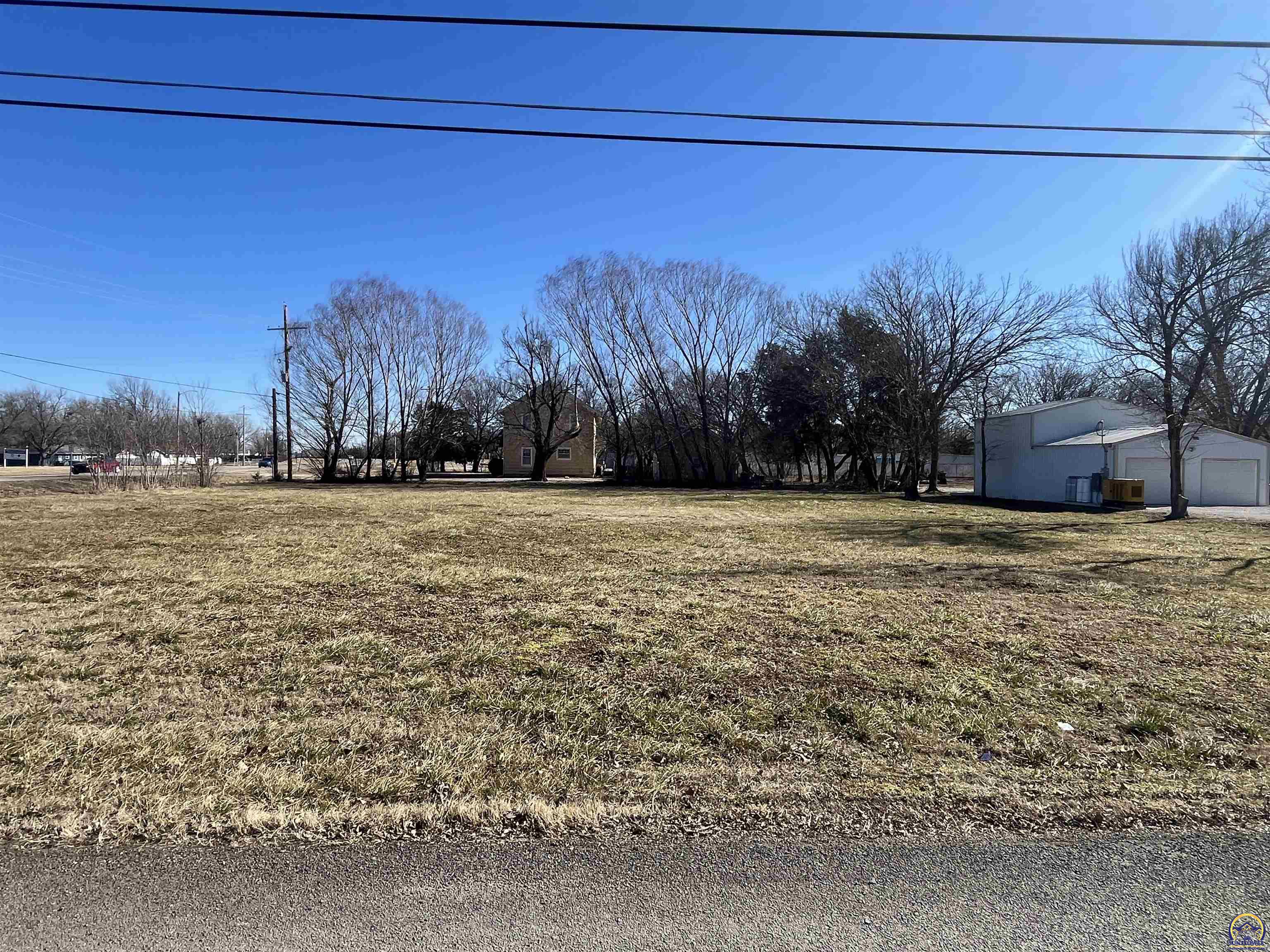 Photo of 1500 E 6th Ave, Emporia, KS 66801