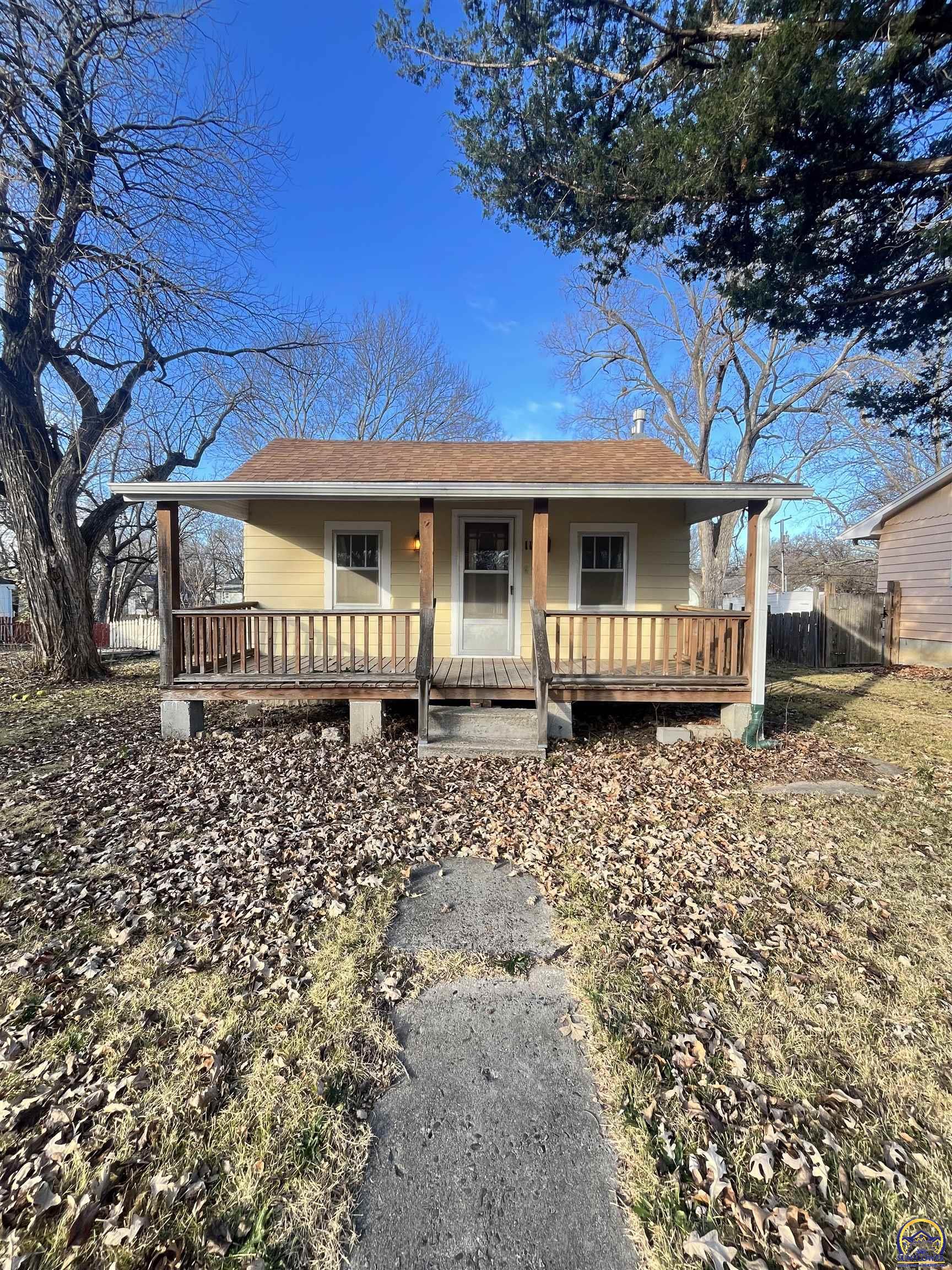 Photo of 117 S Cottonwood ST, Emporia, KS 66801