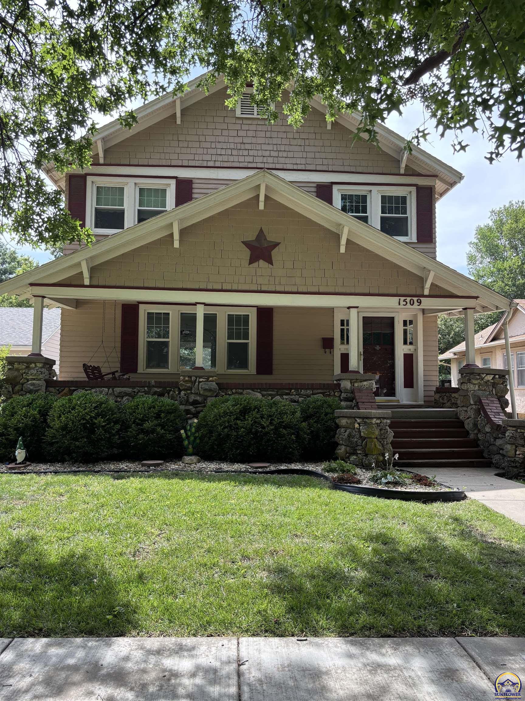 Photo of 1509 West ST, Emporia, KS 66801