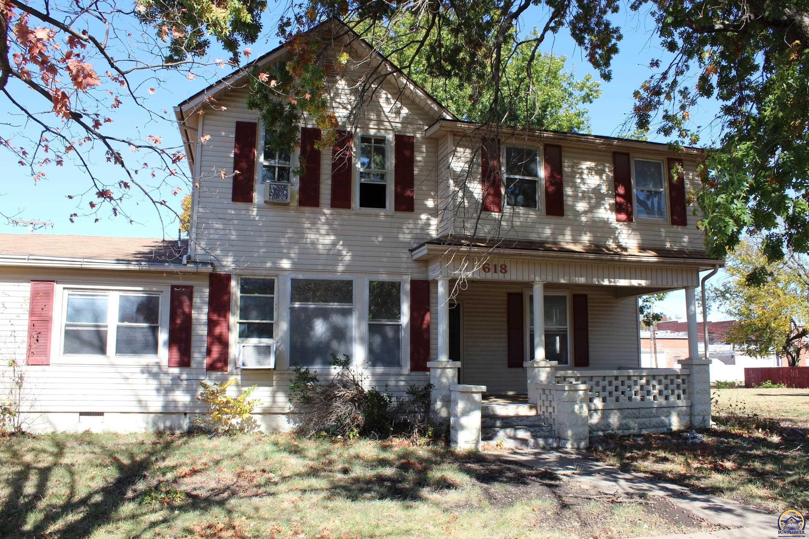 Photo of 618 Main ST, Osage City, KS 66523